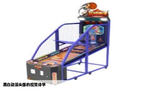 黑白动漫头像的视觉诗学